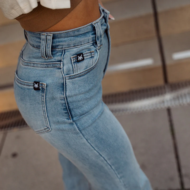 FOXED® HIGH-WAISTED BAGGY JEANS LIGHT BLUE - Image 8